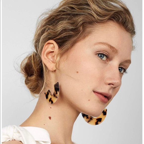 🔴 $8 CLEARANCE BaubleBar Style Tortoise Earring - Picture 2 of 7